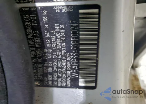 2002 BMW 325 Xit z USA, uszkodzony, nr VIN WBAEP33472PF00247